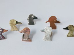 Ansteckschmuck